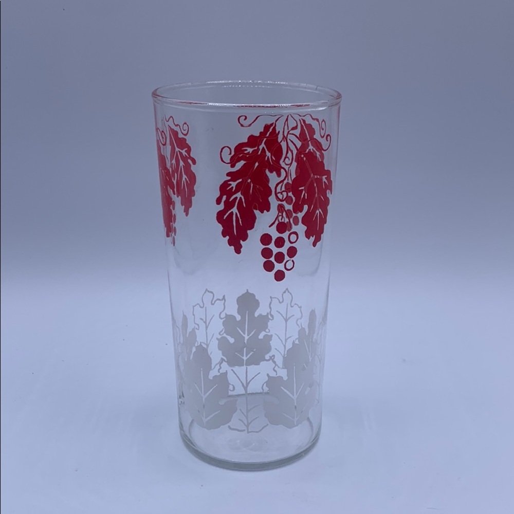 Vintage Red and White Grape Leaf Design Glass Tumbler Federal Glass